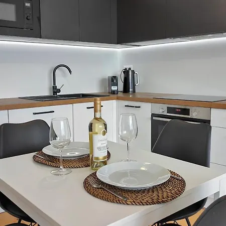 Beautiful 1 - Bedroom In Downtown * Bratislava